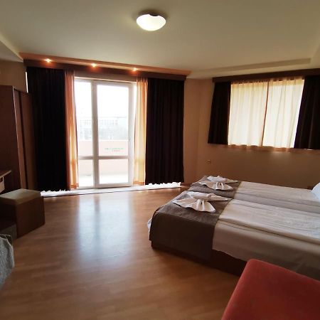 Paris Hotel Balchik Exterior foto