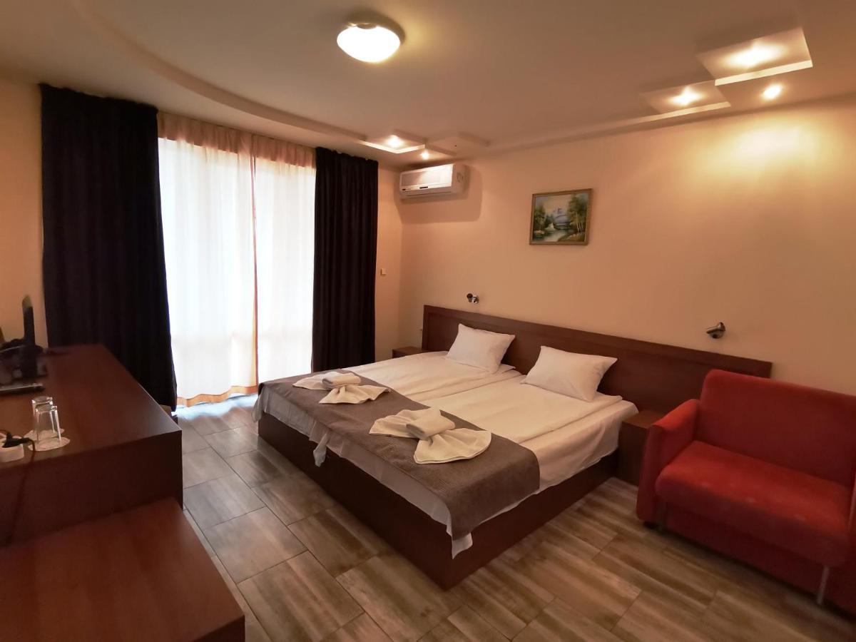 Paris Hotel Balchik Exterior foto