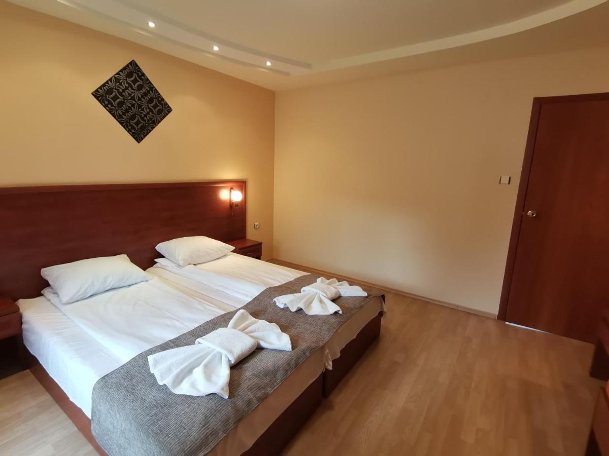 Paris Hotel Balchik Exterior foto